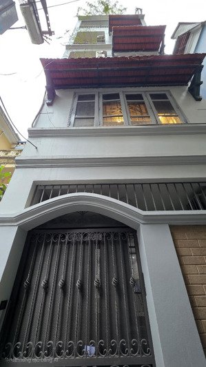 đẳng cấp quan chức lạc long quân cách 3 nhà ra ô tô tránh 40m 5 tầng nhà phân lô