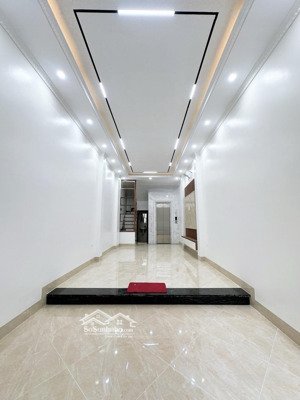 định công thượng - ô tô đỗ cửa - 6 tầng - thang máy nhập khẩu - độc lập 1 căn - nhà đẳng cấp