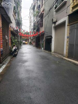 Bán nhà Sài Đồng,Long Biên 3 tầng,46m,mt4.1m oto tránh nhỉnh 11 tỷ