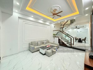 nhà xây mới độc lập ~60m2 phố văn cao hải phòng