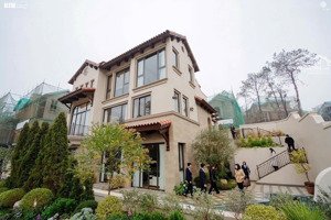 chính chủ bán căn biệt thự đơn lập 355m2 phân khu valley park, view hồ.