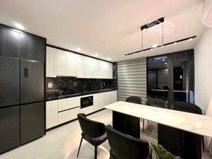 phân lô trần quốc hoàn, lô góc 3 thoáng ô tô vòng quanh, mặt tiền rộng dt 48m nhỉnh 15 tỷ