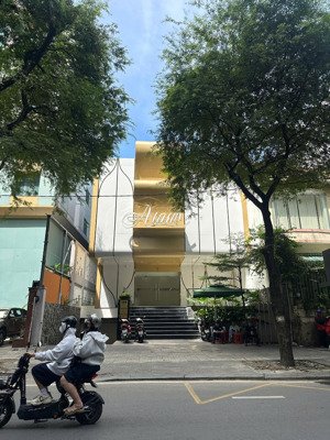 giảm sốc 19 tỷ - mặt tiền nguyễn du 11.75x31m (364m2) - hầm 3 tầng - hđt 400 tr/tháng - bán 352 tỷ