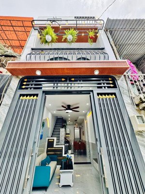 nhà ngộp cần bán gấp đường ô tô lương nhữ học - q5. giá 3tỏi290/69m2 gần chợ kim biên thuê 18 triệu