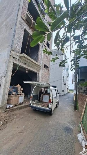 bán nhà trung tâm lõi chương mỹ 30m² xây 5 tầng giá 4,5 tỷ ô tô đỗ cửa