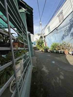 bán nhà 2 tầng, 130m2, ngang 6.5m, 100m ra huỳnh tấn phát - phú thuận, hơn 8 tỷ thương lượng