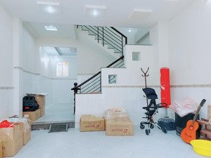 gần chợ bà chiểu - p. 2, bình thạnh - 81m2 (4.6 x 17.6m) a4 - 3 phòng ngủ lớn
