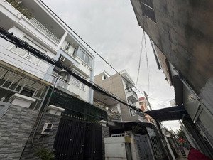 chính chủ gửi bán | nhà ngay chợ hiệp bình | 90m2 | ngang 5 | sổ vuông k lỗi lầm | chỉ nhỉnh 5 tỷ