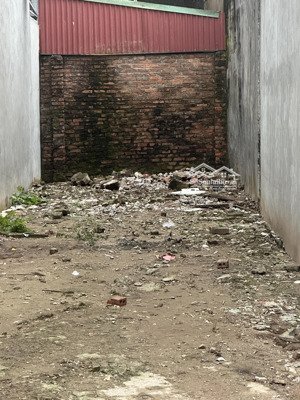 44m2 đất đại cát, ô tô 7 chỗ đỗ tại cửa