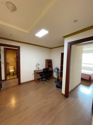 17.7 tỷ ch 3pn 2wc 135 m2 mandarin garden cần bán gấp lh: em duy 