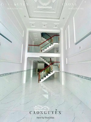 nhà đẹp hiện đại, đường 18b, gần mã lò, 5 tầng 4 phòng 5wc. lh cao nguyễn.