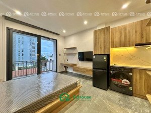 cho thuê căn ban công mới tinh ngay lũy bán bích full nội thất gần đại học văn hiến