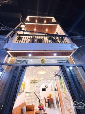 nhà 2 lầu xây mới bùi quang là f12 gv. 3x7.2 công nhận đủ không lộ giới