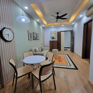 chính chủ bán căn hộ tòa a6d full nội thất như hình 