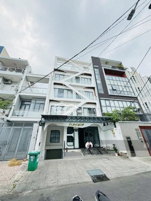 thu nhập 170tr/th! chdv 5 tầng-ngay đh hutech 10'' ra trung tâm quận 1-ngang 8m-full nội thất