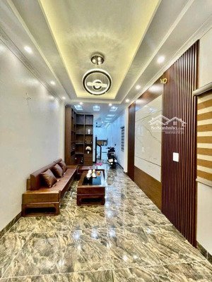 có 102! hoàng hoa thám, ngõ thông tứ tung, ba gác chạy, chủ xây tâm huyết, tặng nt, thoáng, 44m*4t