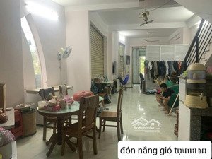 nhà gần vinhomse, ngang lớn, diện tích khủng, hẻm rộng thoáng mát không gian sống lý tưởng giá tốt