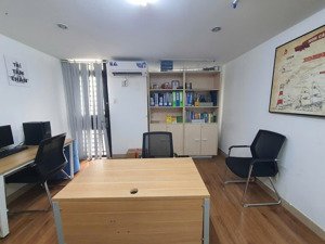 văn phòng 25m2 miễn phí ql ngoài giờ vị trí đắc địa giá rẻ hoa sứ phú nhuận