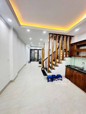 xuân phương-nhà mới toanh 5 tầng thang máy- ô tô đỗ cổng