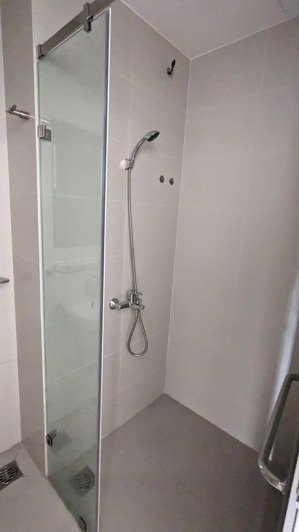 cho thuê căn hộ 1pn view hồ bơi, tầng cao giá chỉ 5 triệu/tháng, xem là thích ngay.