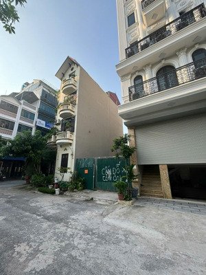 cần bán gấp lô đất trung tâm phú cát hòa lạc 100m, sẵn sổ. gần đhqg, metro số 5 và ql21 mở rộng