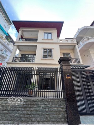 cho thuê biệt thự lô góc vimeco nguyễn chánh 120m2 x 4 tầng lô góc