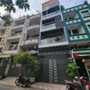 bán nhà hẻm nhựa 10m đường 3 tháng 2, dt ( 4.8 x 18.5 ) giá bán chỉ 29,5 tỷ thương lượng