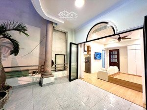 penhouse ban công siêu rộng - full nội thất - gần phú mỹ hưng,crescent mall,bigc,kcx,chợ tân mỹ