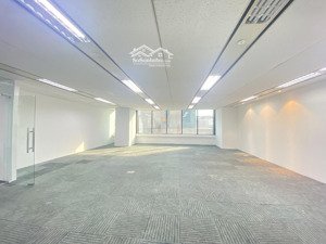 cho thuê shophouse chùa láng, diện tích 100m2 x 6 tầng, mặt tiền 5,5m, giá thuê 200 triệu