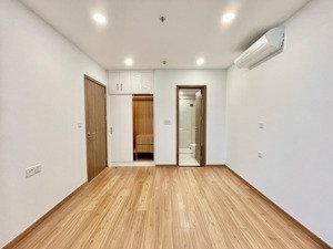 bán căn hộ 2 phòng ngủ, 2wc, 66m2, nhà mới, sổ hồng sẵn. giá 6.45 tỷ. lh 