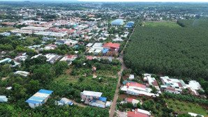 bán lô đất sâu lưng trung tâm thương mại ngãi giao , 2 mặt đường trước sau