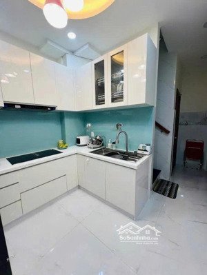 bán nhà hẻm nguyễn đình chiểu - 4 tầng - full nội thất - khu an ninh - 7 tỷ