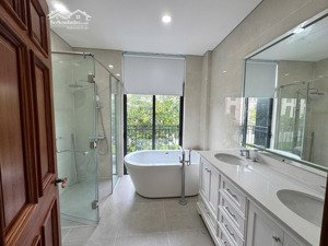 cho thuê nhà phố zeitgeist full nội thất nhập ý gần vinschool & bệnh viện fv - duy nhất 1 căn