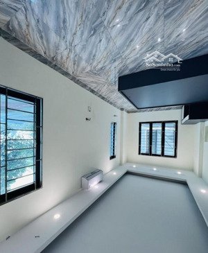 bán nhà mậu lương kiến hưng. - kinh doanh. - cách mặt phố kinh doanh chỉ 10m, 40m , 5t, giá 8 tỷ