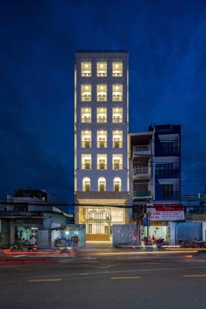 tòa nhà mt âu cơ, tân bình, 9.3 x 32m, 238m2, hầm 9 tầng nổi, 83 tỷ chốt