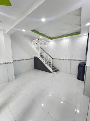 an cư, tiện đi làm,gần trường con học,nhà đẹp 2 tầng,2pn,sát hẻm xe hơi,gần lotte quận 7,p.tân hưng