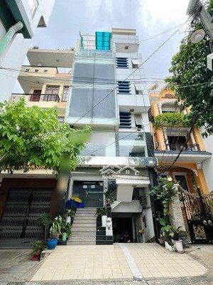 bán nhà hầm 5 tầng ngang 5m mặt đường nhựa 7m