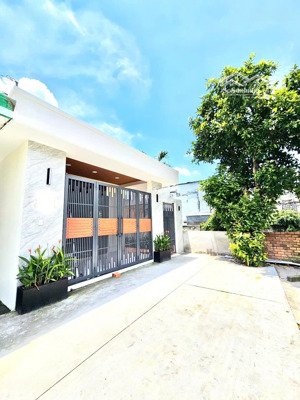 nhà vườn 7,2x23m hẻm xe hơi, vị trí đẹp gần mặt tiền trần thị bốc. shr thổ cư 100%