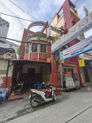 nhà riêng đơn giá rẻ 90,4m2 chỉ 20 tỷ tại đường trần hưng đạo, q5. cách mt 1 căn