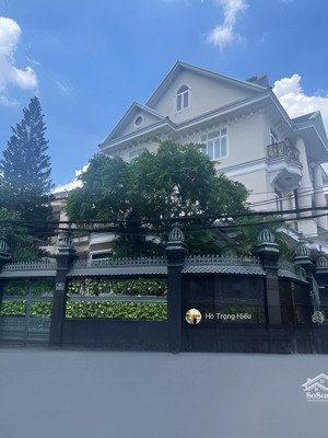 bán nhà khu 204b nguyễn văn hưởng chỉ 300tr/m2 (10x18m) xd 4 tầng, giá 47 tỷ khu sang trọng