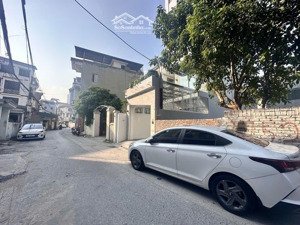 vị trí vàng phân lô ôtô tránh kinh doanh đỉnh gara thang máy phúc đồng long biên