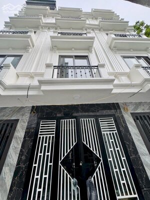 BÁN NHÀ PHỐ NAM DƯ NGÕ THÔNG PHỐ TÂY TRÀ – HOÀNG MAI, NHÀ MỚI 5 TẦNG THOÁNG TRƯỚC SAU.