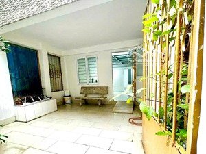 cho thuê nhà có sân rộng, 4m x 15m hẻm bạch đằng, bình thạnh