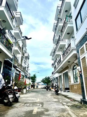 bán nhà - gần nguyễn ảnh thủ - vuông a4 - chỉ 4.85 tỷ