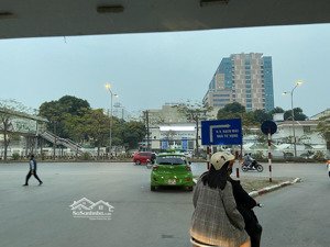 mặt phố lô góc, giao thông thuận tiện, kinh doanh phòng khám, toà nhà văn phòng đỉnh chóp