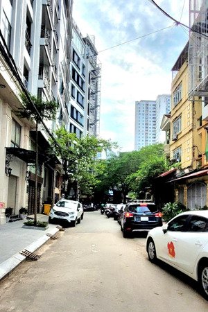 bán nhà 10 tầng - văn quán hà đông- vụ trí vàng -kd sầm uất , dt 130m - giá 39.9 tỷ