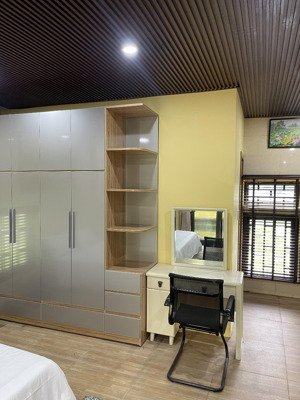 cho thuê nhà 2 phòng ngủ ở khu phú mỹ an. gần biển, gần sông. đầy đủ tiện nghi