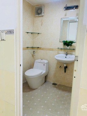 bán căn hộ lô a ngô gia tự (khu hiếm bán)