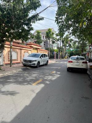 Bán nhà đối diện chung cư Gia Việt, Tạ Quang Bửu - Phạm Hùng, 4x20m, 14.4 tỷ