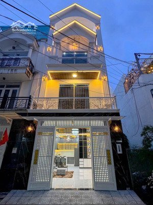 chốt nhanh nhà quận 4 3 tầng 3pn hẻm sạch, dân trí cao